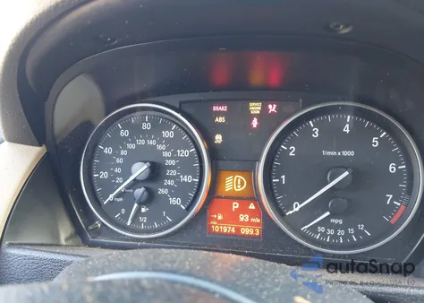 2013 BMW X1 Sdrive28I из США, поврежденный, VIN WBAVM1C52DVW41311